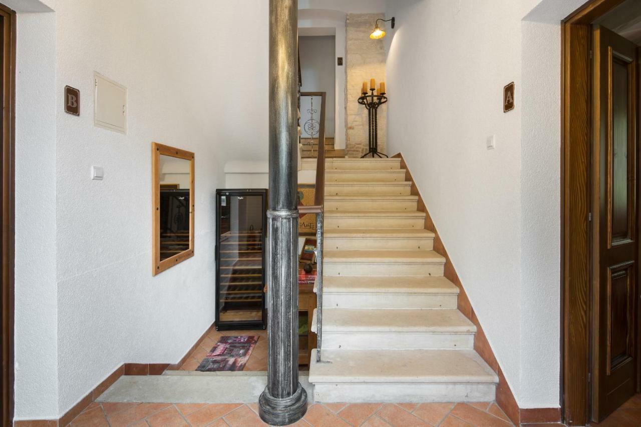 Apartments Bonaparte 포레치 외부 사진