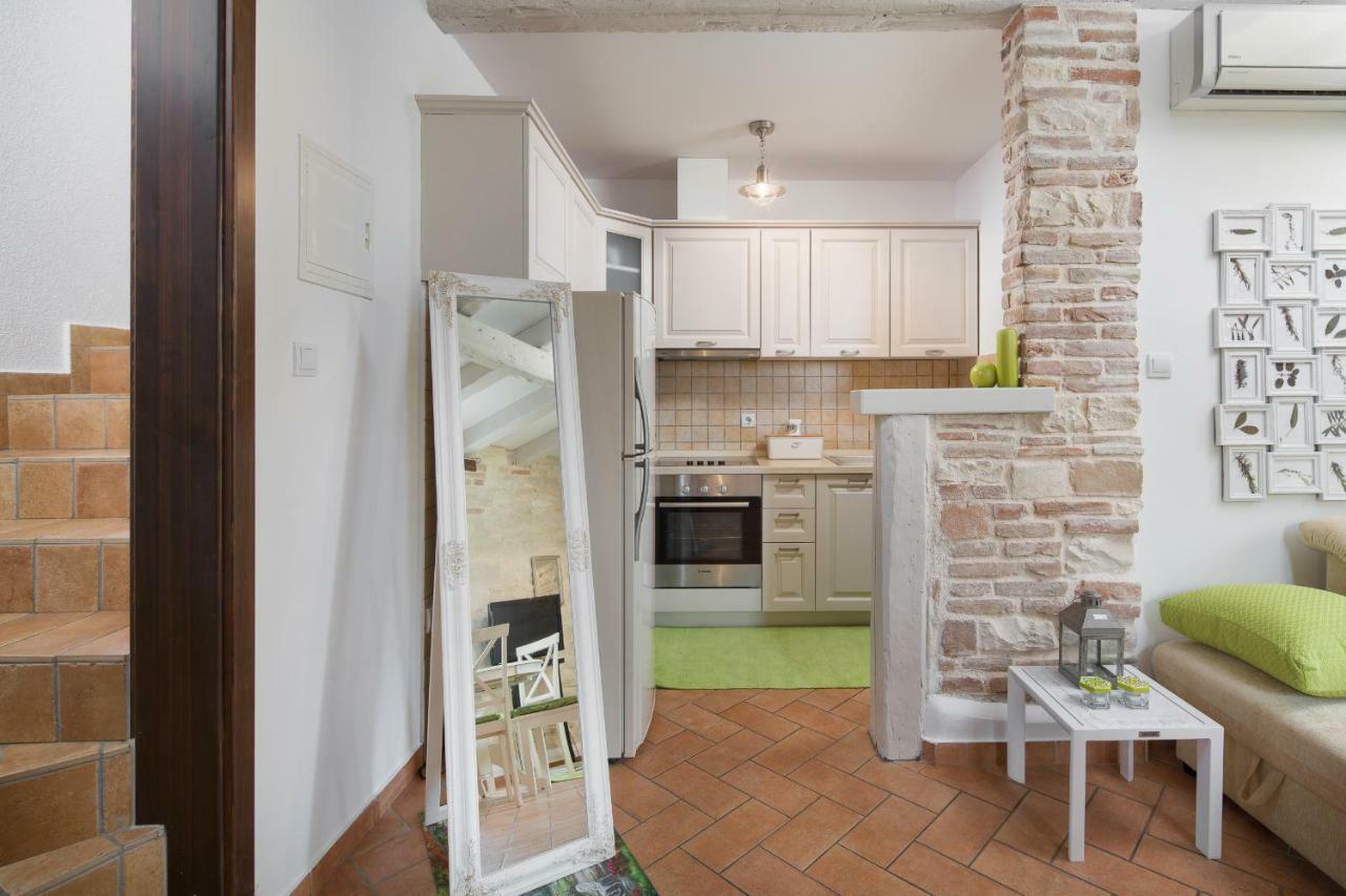 Apartments Bonaparte 포레치 외부 사진
