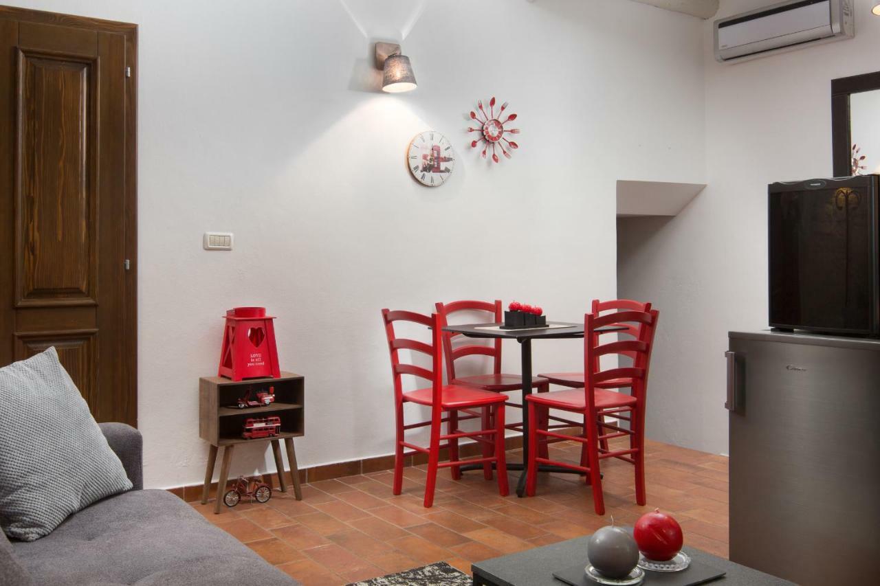 Apartments Bonaparte 포레치 외부 사진
